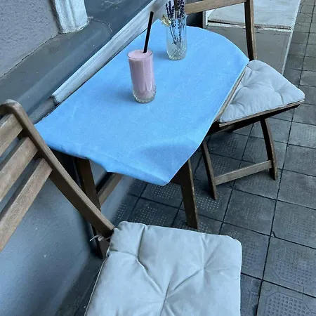 Private Near Corvin With Balcony Apartmán *